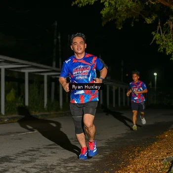 Runner Photo 6048677