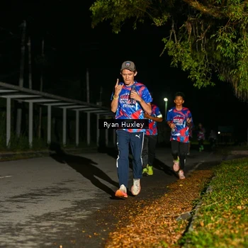 Runner Photo 6048691
