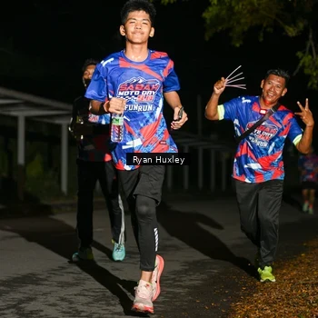 Runner Photo 6048692