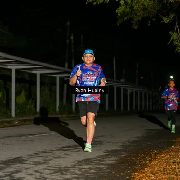 Runner Photo 6048711