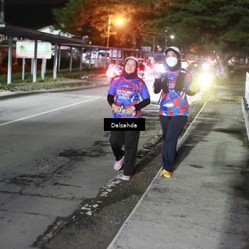 Runner Photo 6048759
