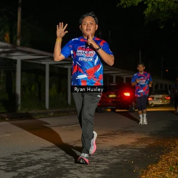 Runner Photo 6048782