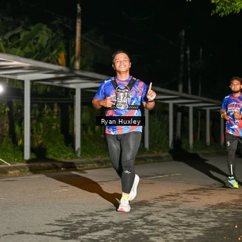 Runner Photo 6048789