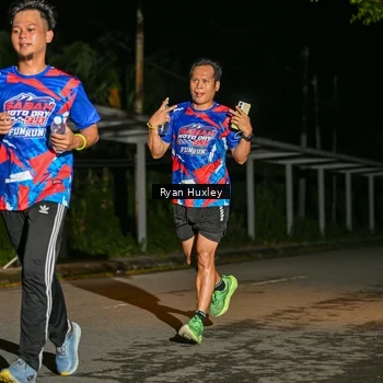 Runner Photo 6048816