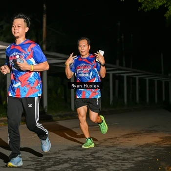 Runner Photo 6048818