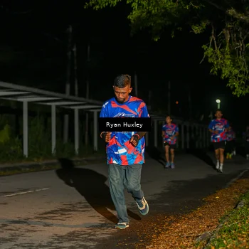 Runner Photo 6048831