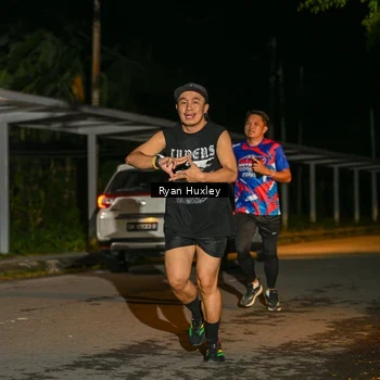 Runner Photo 6048870