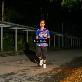 Runner Photo 6048890