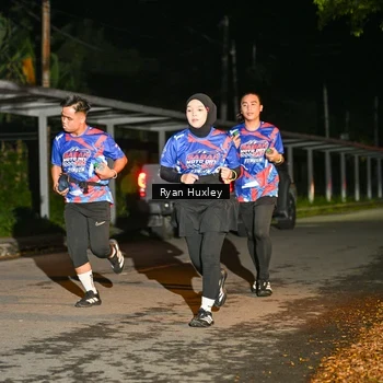 Runner Photo 6048892
