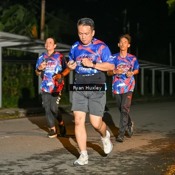 Runner Photo 6048898