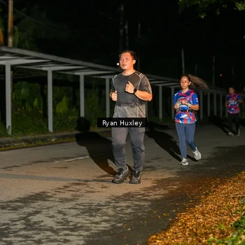 Runner Photo 6048903