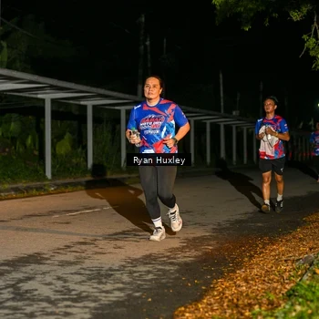 Runner Photo 6048912