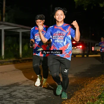 Runner Photo 6048917
