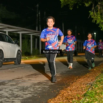 Runner Photo 6048920