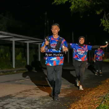 Runner Photo 6048923