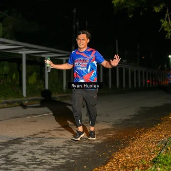 Runner Photo 6048924