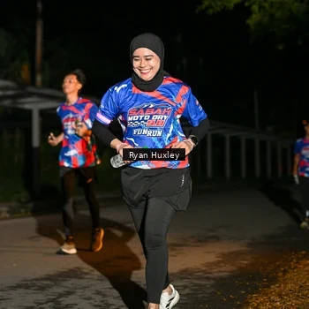 Runner Photo 6048925