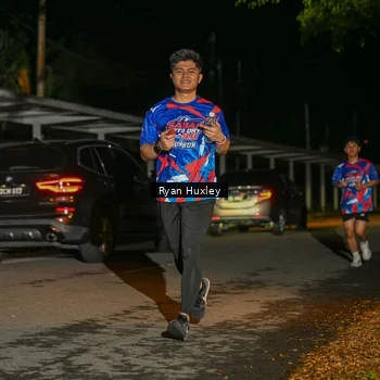 Runner Photo 6048930