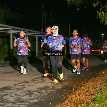Runner Photo 6048934