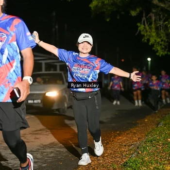 Runner Photo 6048939