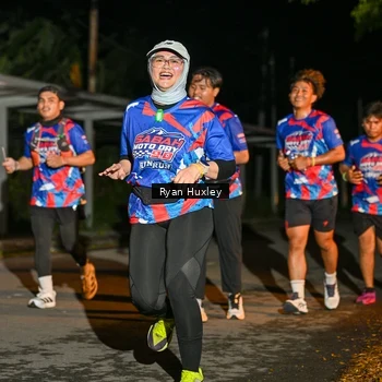 Runner Photo 6048941