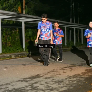 Runner Photo 6048974