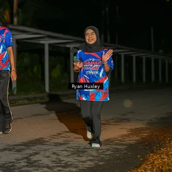 Runner Photo 6048977