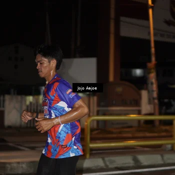 Runner Photo 6049010