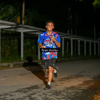 Runner Photo 6049044