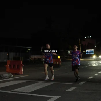 Runner Photo 6049055