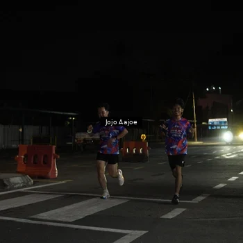 Runner Photo 6049057