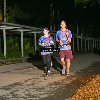 Runner Photo 6049059