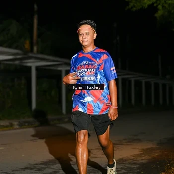 Runner Photo 6049062
