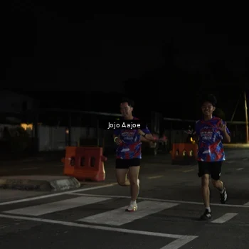 Runner Photo 6049063