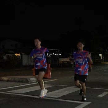 Runner Photo 6049083