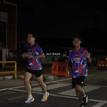 Runner Photo 6049094