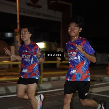 Runner Photo 6049100