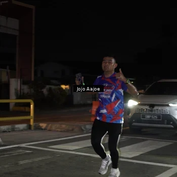 Runner Photo 6049114