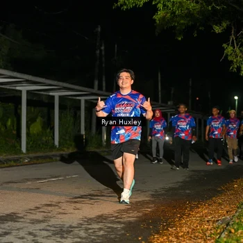 Runner Photo 6049116