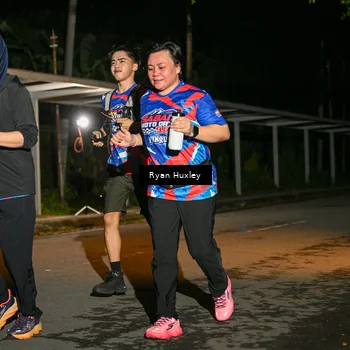 Runner Photo 6049245
