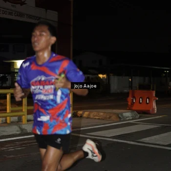 Runner Photo 6049256