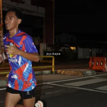 Runner Photo 6049262