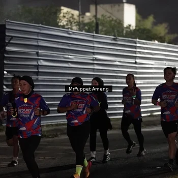 Runner Photo 6049305