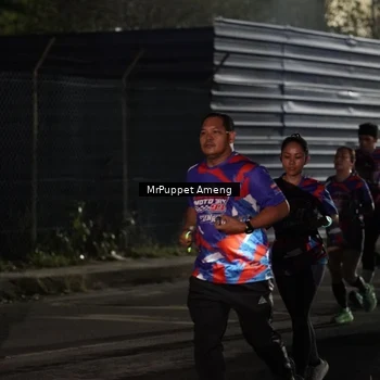 Runner Photo 6049308
