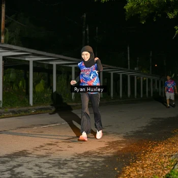 Runner Photo 6049316