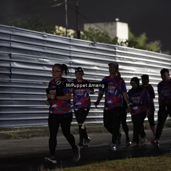 Runner Photo 6049326