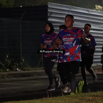 Runner Photo 6049327