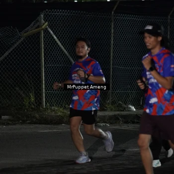 Runner Photo 6049333