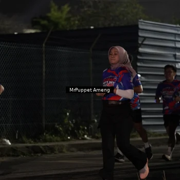 Runner Photo 6049345