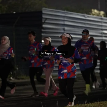 Runner Photo 6049350